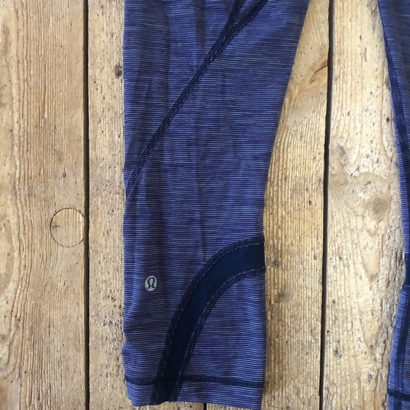 Lululemon crop capri blue/purple-great pattern! - Picture 2 of 4